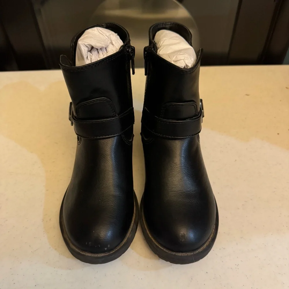 Chunky Black Ankle Boots Heeled Booties Round Close Toe Low Mid Heel Youth 13